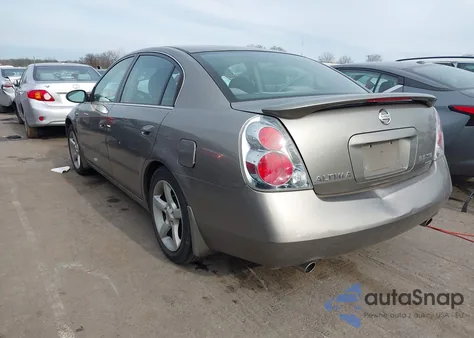2005 Nissan Altima 3.5 Se из США, поврежденный, VIN 1N4BL11D75C326302